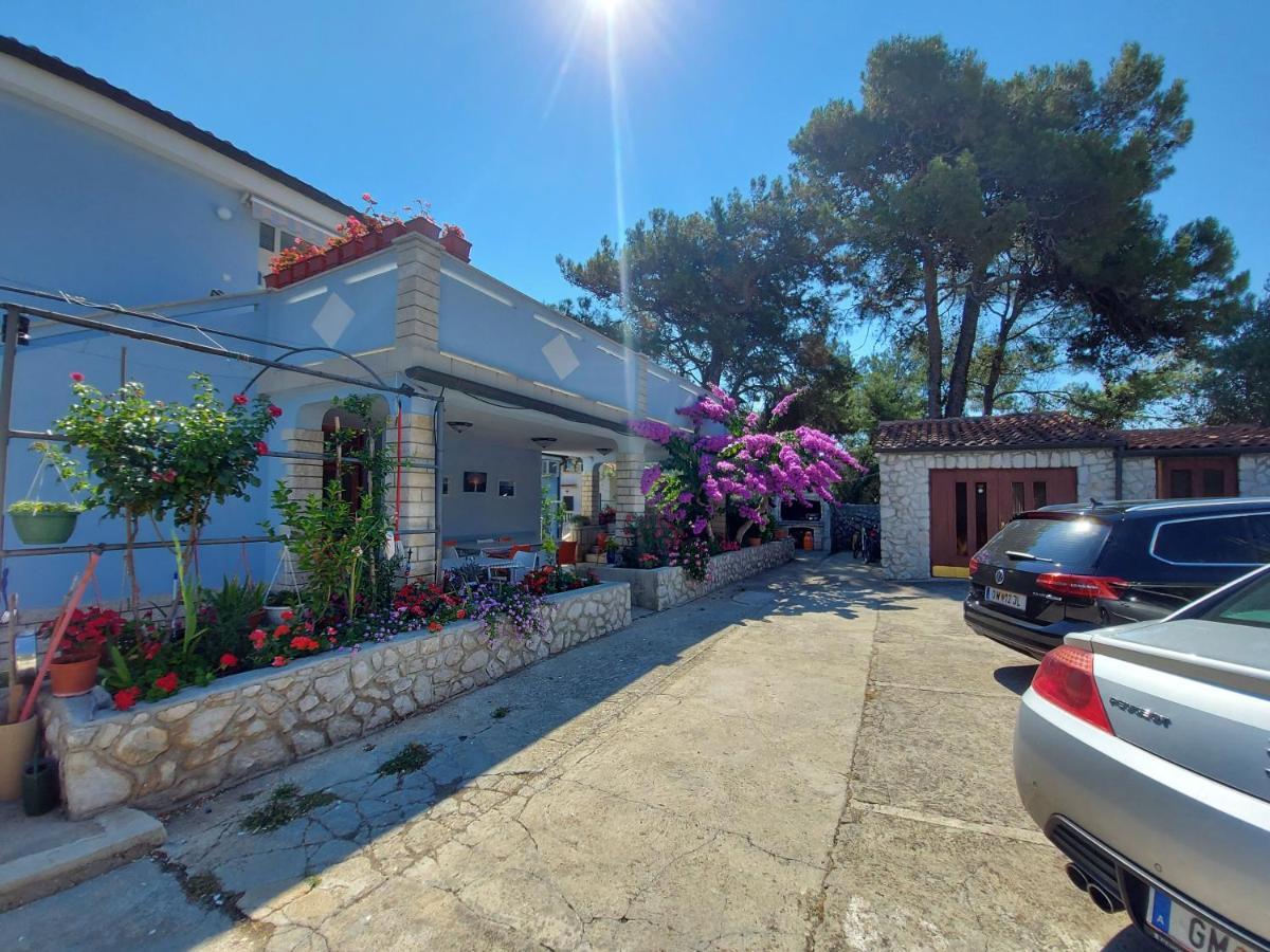 Kuca Luce Hotel Mali Losinj Bagian luar foto